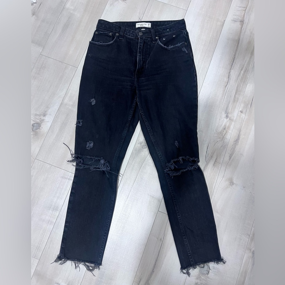 Like new Abercrombie and fitch high rise skinny jeans 26s